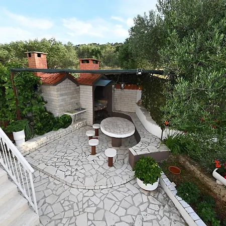 Mihovilovic - 50 M From Slatine