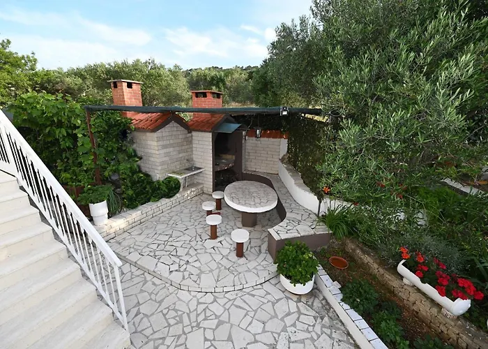 Mihovilovic - 50 M From Slatine