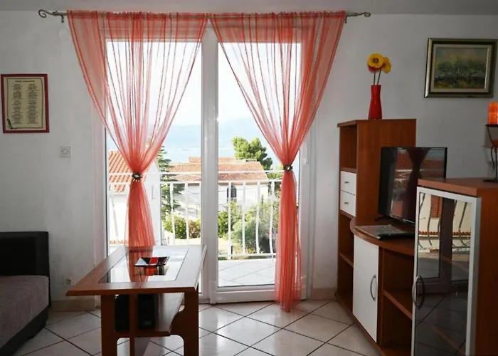 Apartamento Mihovilovic - 50 M From Slatine