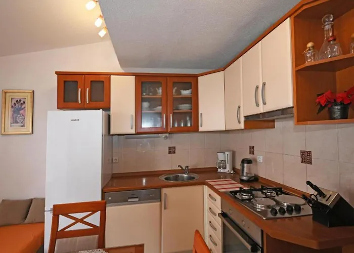 Mihovilovic - 50 M From