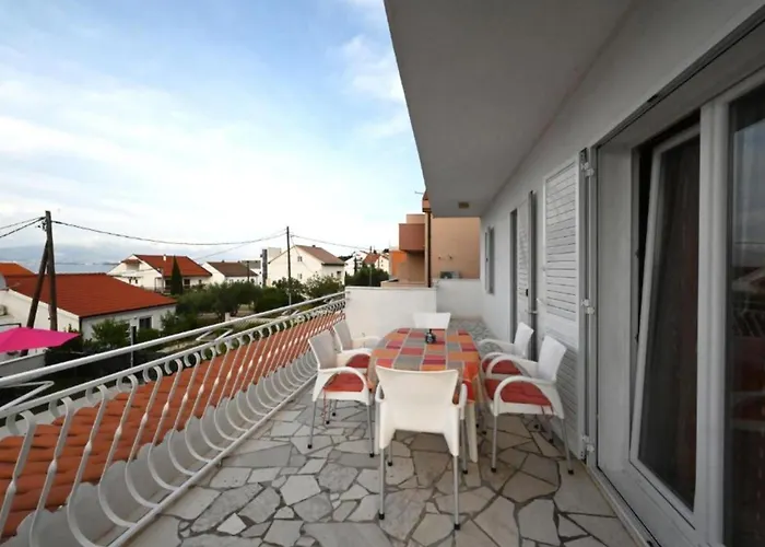 Apartamento Mihovilovic - 50 M From