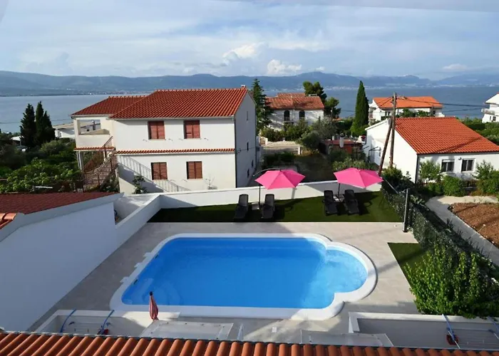 Mihovilovic - 50 M From Slatine
