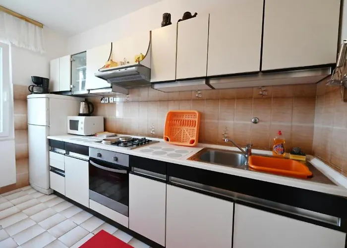 Apartamento Mihovilovic - 50 M From