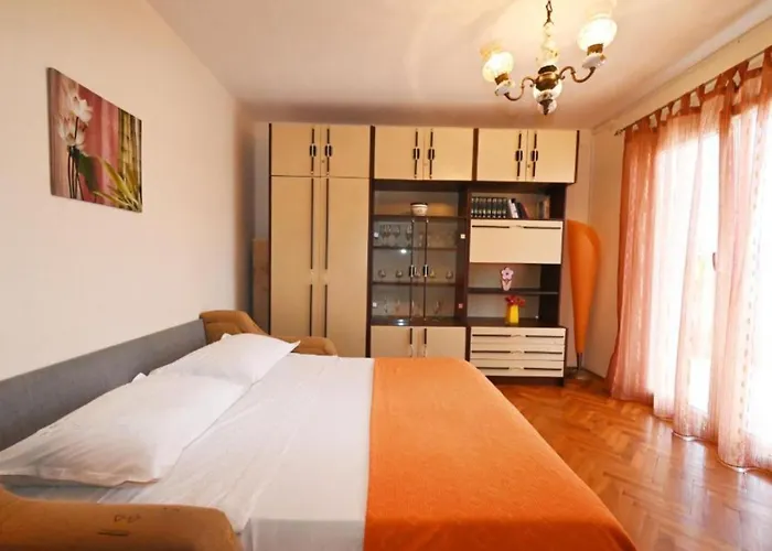 Apartamento Mihovilovic - 50 M From *
