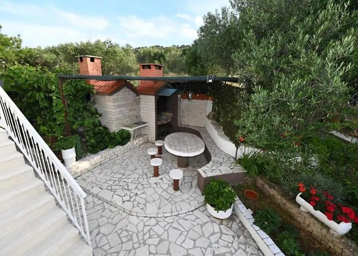 Apartamento Mihovilovic - 50 M From Slatine