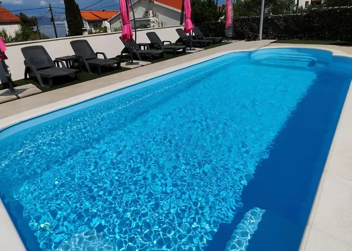 Apartamento Mihovilovic - 50 M From