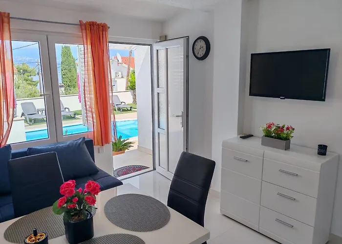 Apartamento Mihovilovic - 50 M From *