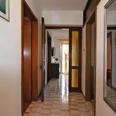 Appartement Mihovilovic - 50 M From *