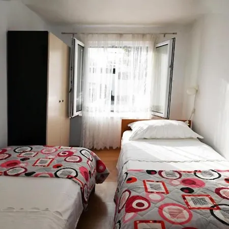 Appartement Mihovilovic - 50 M From