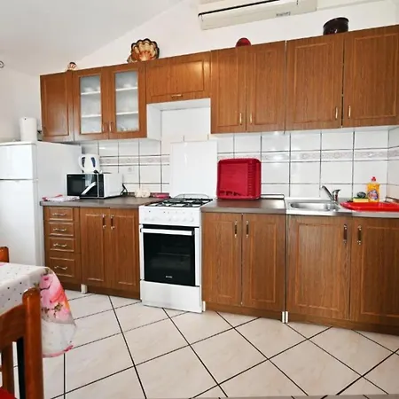 Appartement Mihovilovic - 50 M From Slatine