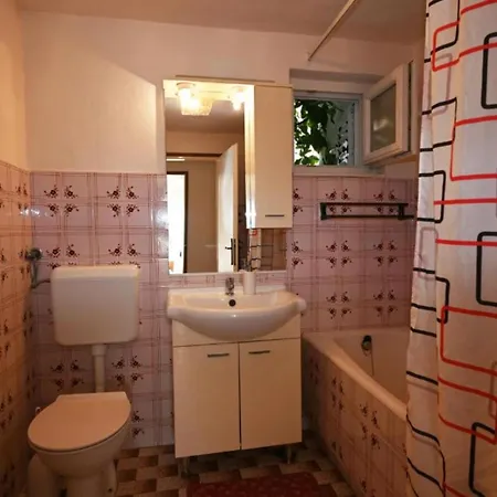 Appartement Mihovilovic - 50 M From *