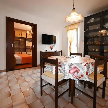 Mihovilovic - 50 M From