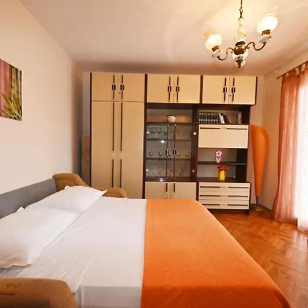 Appartement Mihovilovic - 50 M From *