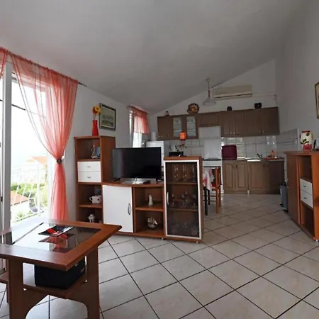 Mihovilovic - 50 M From Slatine